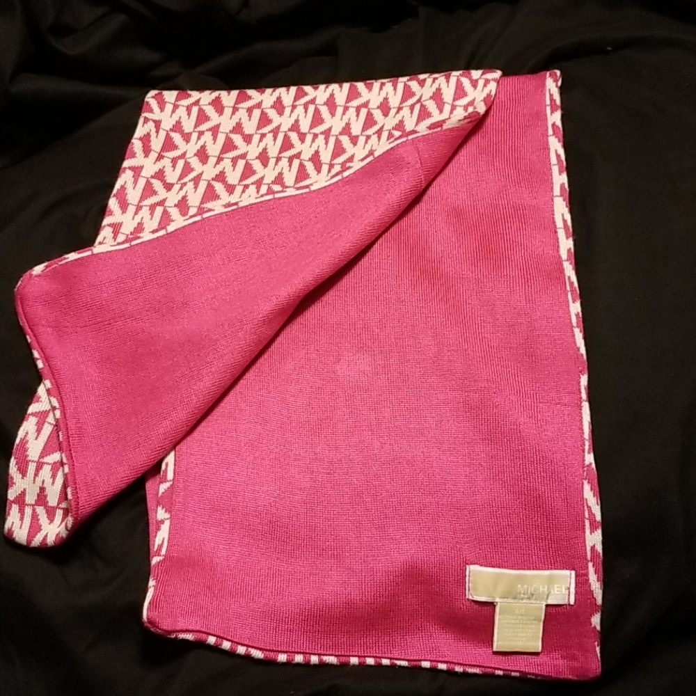 💜NWOT Michael Kors Scarf - Picture 2 of 3